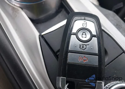 2024 Ford Explorer Xlt z USA, uszkodzony, nr VIN 1FMSK8DH3RGA24682